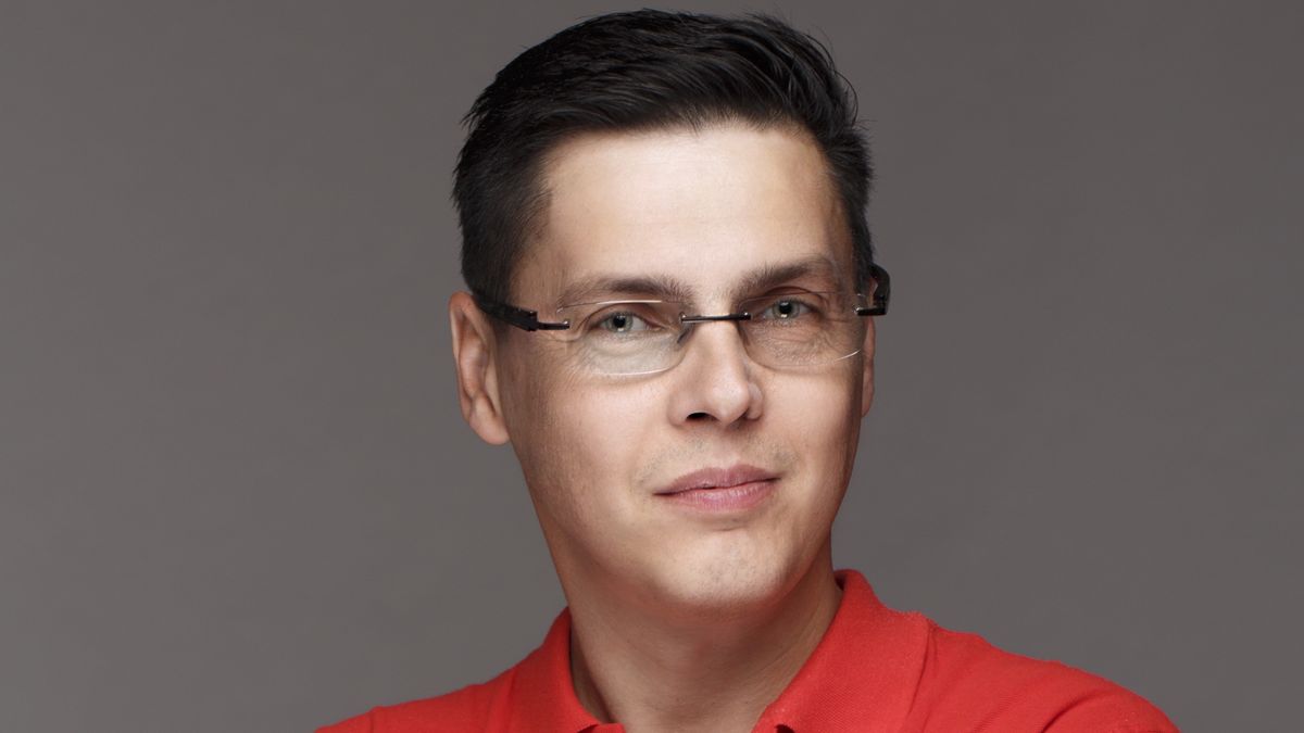 Tomasz Kruszewski, prezes RevDeBug.