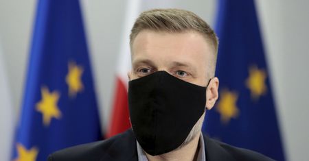 Zandberg bezlitosny dla ministra Czarnka: "Pomylił kuratorium z kurią"