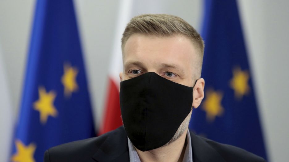 Podziały na prawicy. Adrian Zandberg o "ruchach robaczkowych" 
