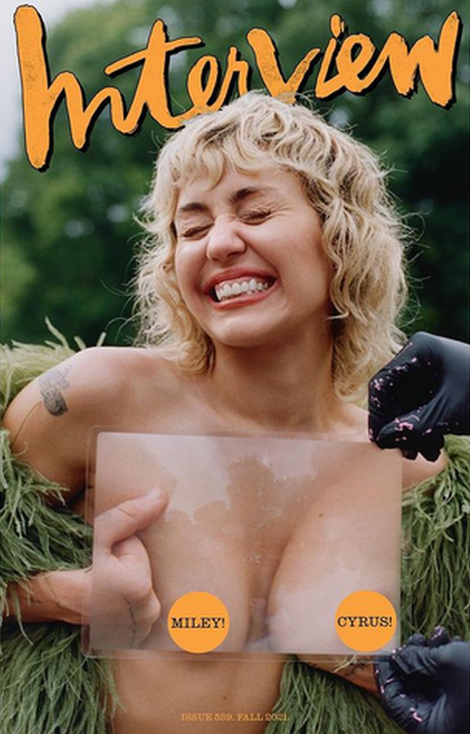 Miley Cyrus w "Interview Magazine"