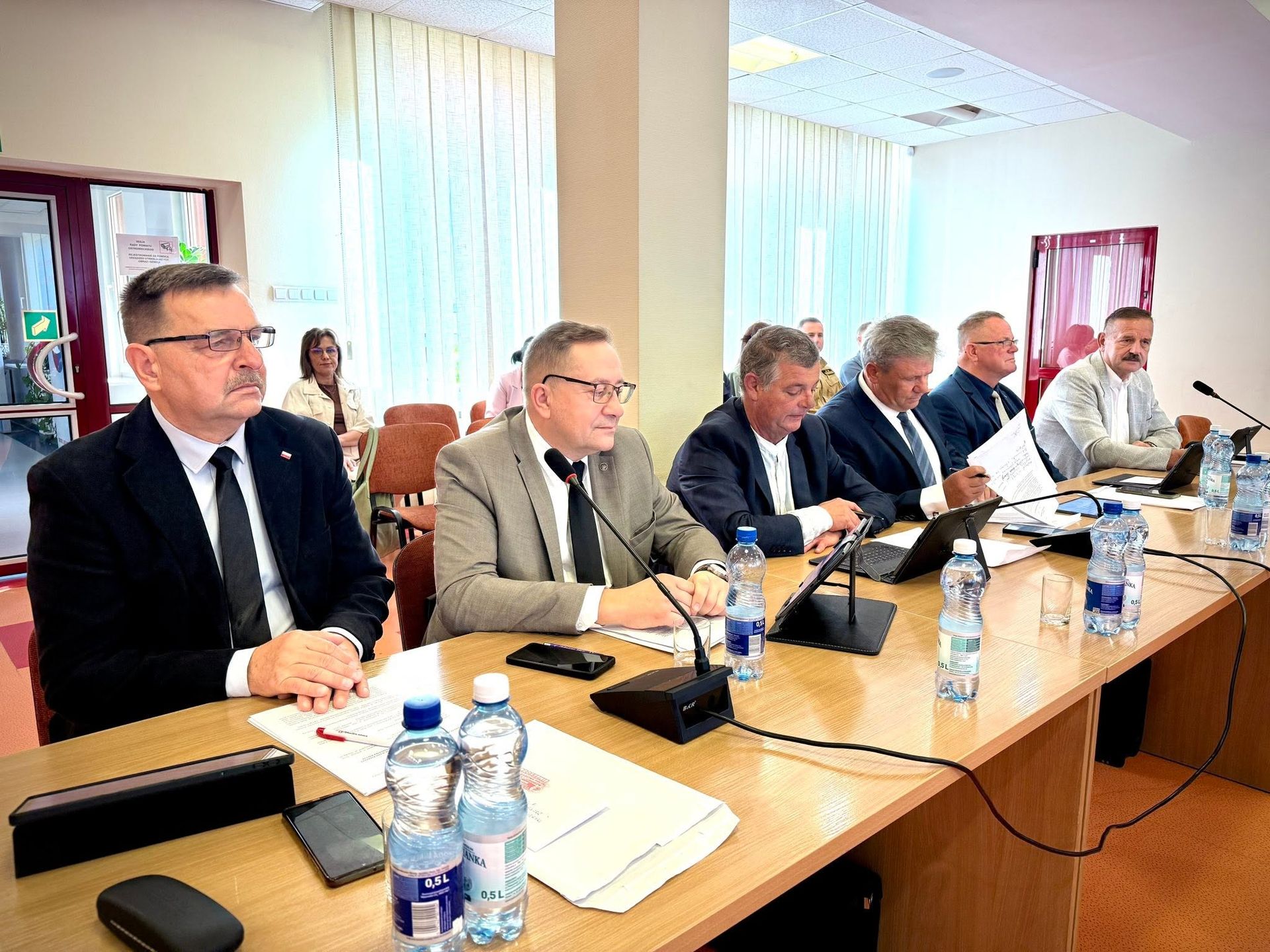 Obradowała Rada Powiatu Ostrowieckiego