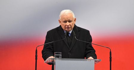 Kaczyński zapowiada. "Ten teren powinien być chroniony nie tylko przeciwlotniczo, ale także przeciwrakietowo"