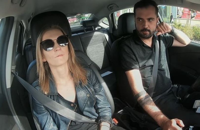 "Ślub od pierwszego wejrzenia". Internauci snują teorie pod zdjęciem Karola