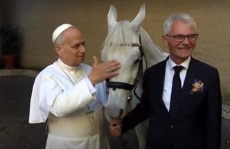 Polak podarował papieżowi konia. Wspomina: tych uścisków nie zapomnę do końca życia