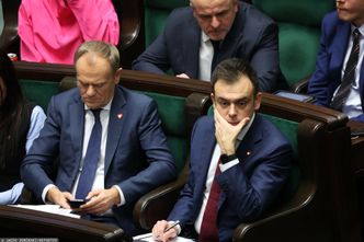 Polska płaci słoną cenę za obsługę długu poza budżetem. Ekonomista wskazuje na Konstytucję RP