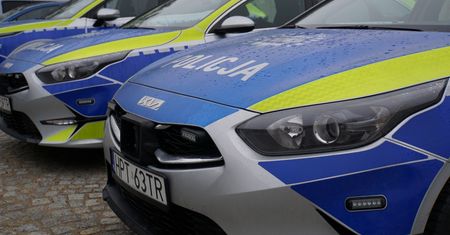 Świąteczny prezent dla policjantów. Oto auta, którymi będą patrolować miasta