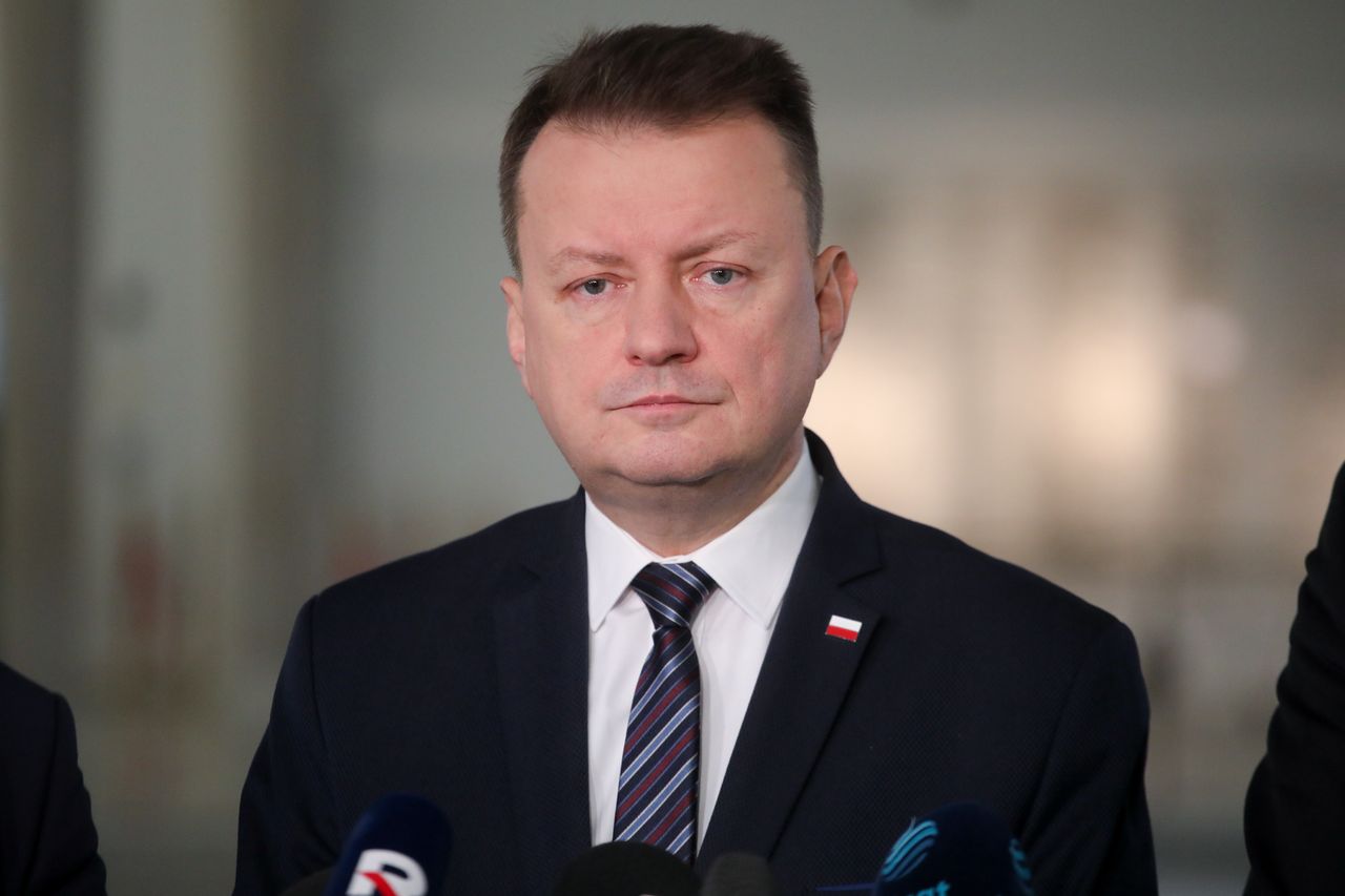 Błaszczak o Hołowni: "Zachowuje się niczym kierownik sklepu"