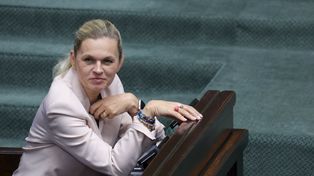 "Te uderzenia pachną Braunem". Nowacka reaguje na apel biskupów