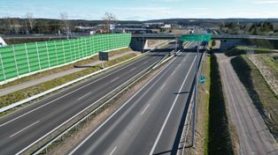 Lębork: Kierowca BMW spowodował kolizję na S-6 i wziął nogi za pas