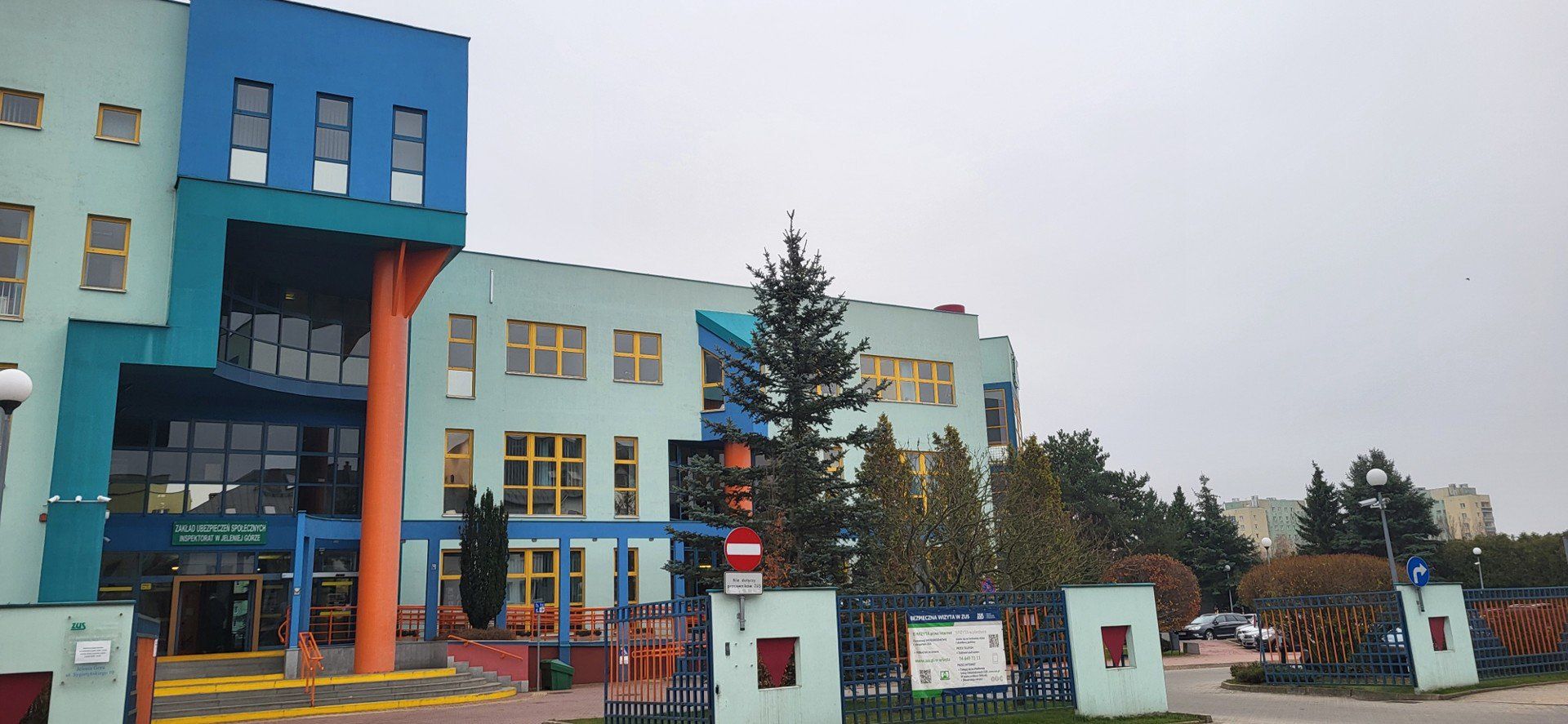 Emerytury 2026 - waloryzacja. Sprawdź wyliczenia netto w tabeli