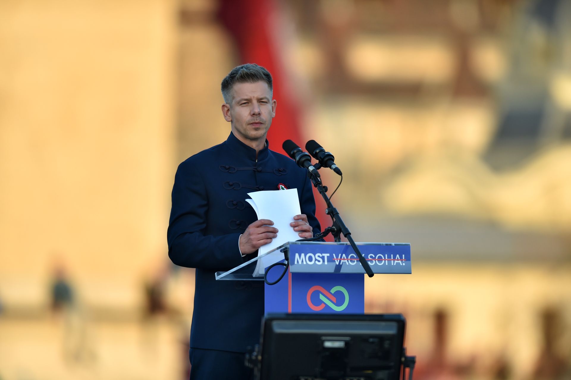 Rywal Orbána zaatakowany na ulicy. "Próbował uderzyć mnie od tyłu"