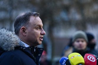 Rosyjscy komicy dodzwonili się do Andrzeja Dudy. Udawali prezydenta Francji