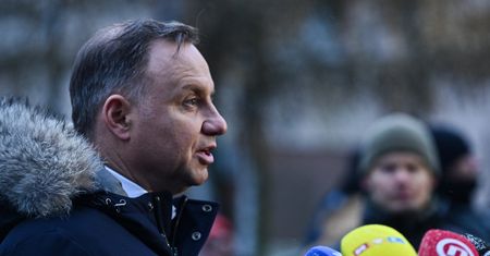 Rosyjscy komicy dodzwonili się do Andrzeja Dudy. Udawali prezydenta Francji