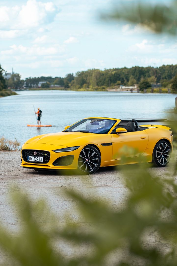 Jaguar F-Type R Convertible
