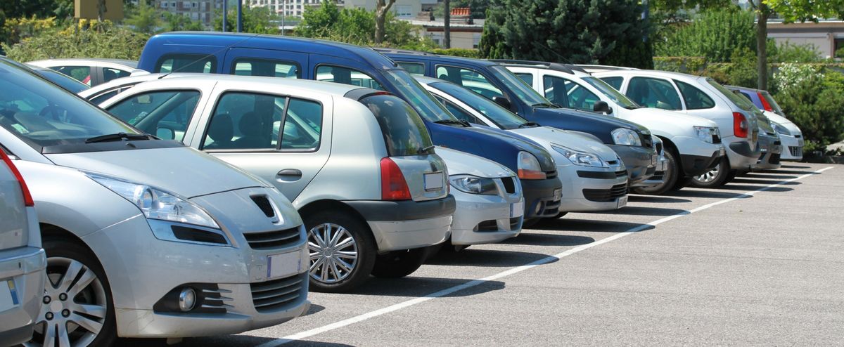 Zapłacił za prywatny parking. Straż Miejska wystawiła mu mandat (zdjęcie ilustracyjne)