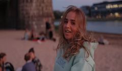 Ma 21 lat, pisał o niej magazyn "Rolling Stone", a Spotify wybrał ją do grona dziesięciu wschodzących artystów na świecie