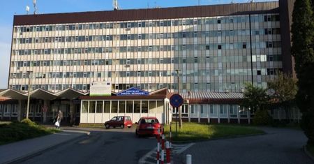 Ostry dyżur chirurgii dziecięcej w Płocku zawieszony. Rodzice apelują o szybkie rozwiązanie problemu!