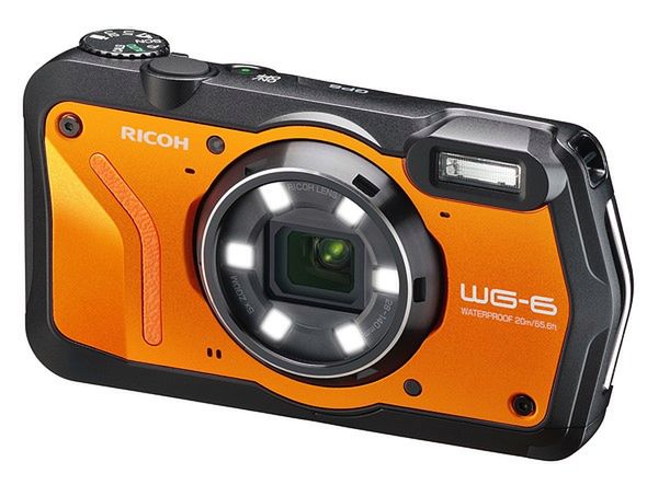 Ricoh WG-6 to dopakowany odporny kompakt z wbudowaną lampą na obiektywie 2