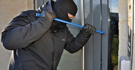 Zauważyłeś u siebie takie znaki? Uważaj, złodzieje już cię obserwują