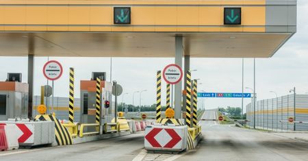 Wróciły opłaty na ważnej trasie. Kierowcy znów sięgną do kieszeni