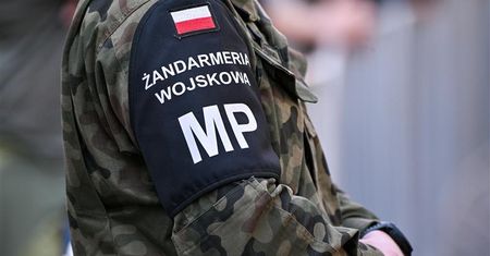 Pościg za podejrzewanym żołnierzem. Padły strzały