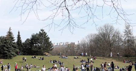 Pogoda. Warszawa. W niedzielę ciepło, ale może padać