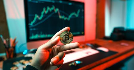 Decentralizacja kryptowalut – co to takiego i jakie ma znaczenie dla walut krypto?