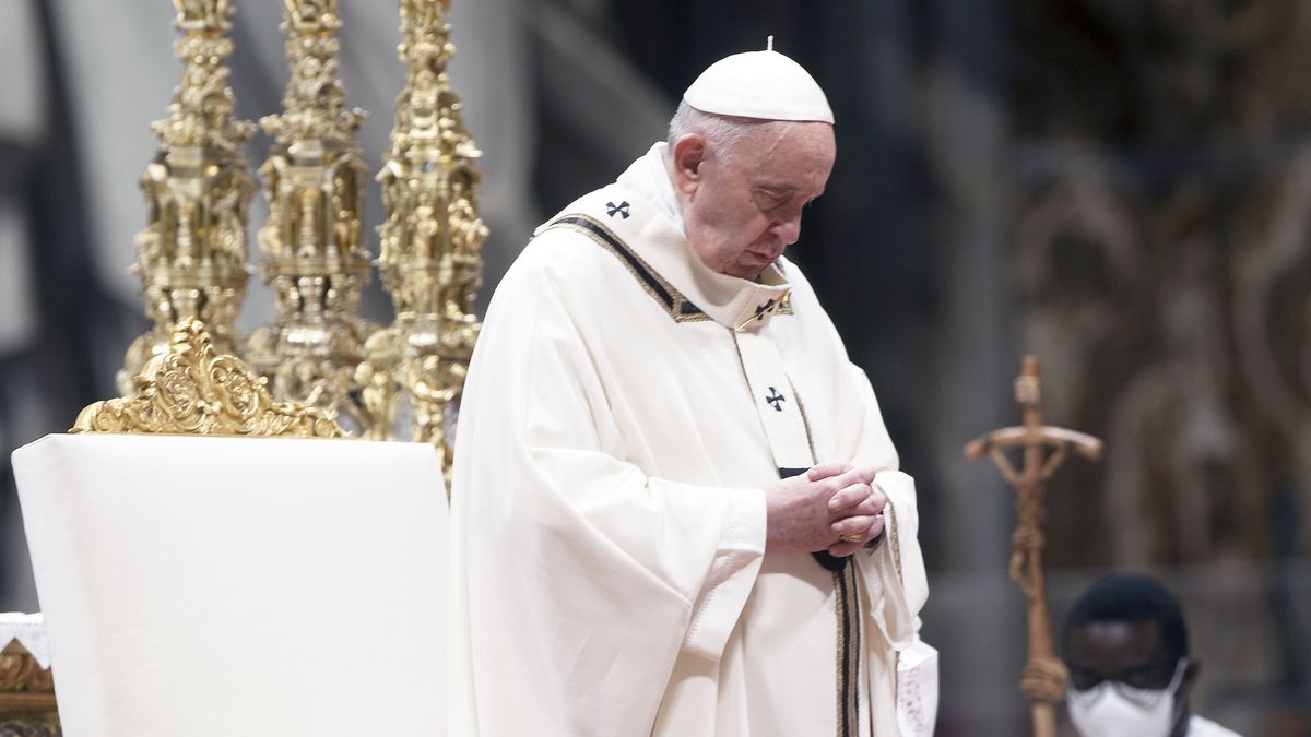 Papież Franciszek ma zapalenie więzadła