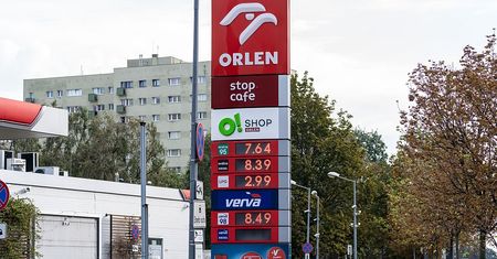 Przełom w dostawach. Orlen odbierze cztery ładunki ropy w październiku