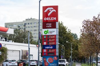 Przełom w dostawach. Orlen odbierze cztery ładunki ropy w październiku