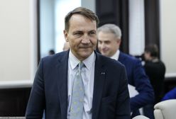 Sikorski o wyjeździe Nawrockiego. "Złamanie konstytucji"