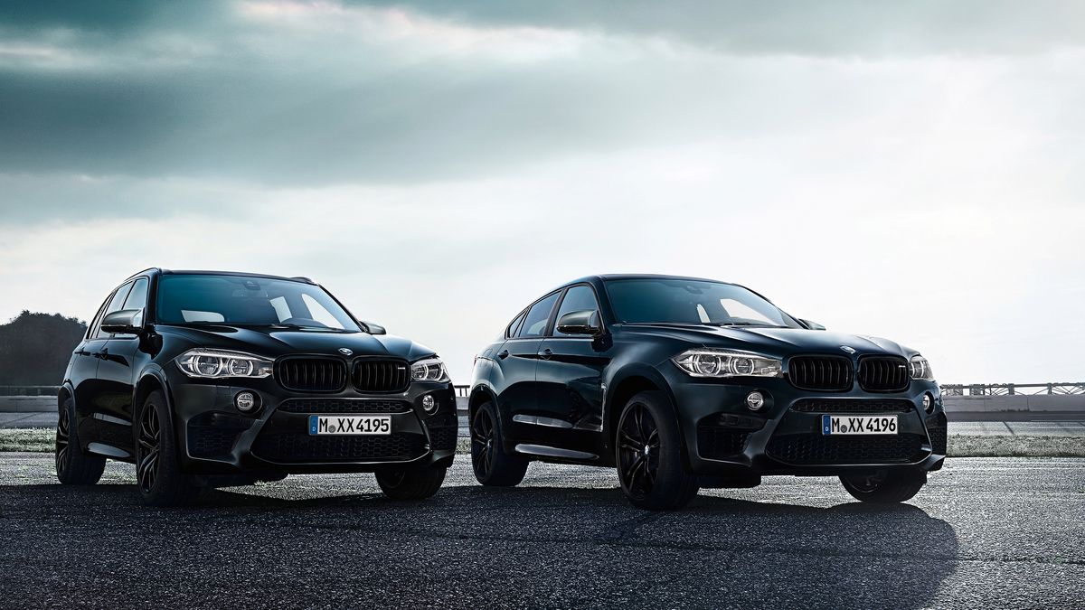 Cechą charakterystyczną specyfikacji Black Fire Edition jest czarny lakier Sapphire Black Metallic, który pokrywa nie tylko karoserię i jej poszycie, ale także wszelkie dodatki z tworzyw sztucznych w zderzaku i na grillu. Czarne są również 21-calowe obręcze kół, a dodatek do całości stanowią lusterka zewnętrzne z obudowami z kompozytu węglowego.