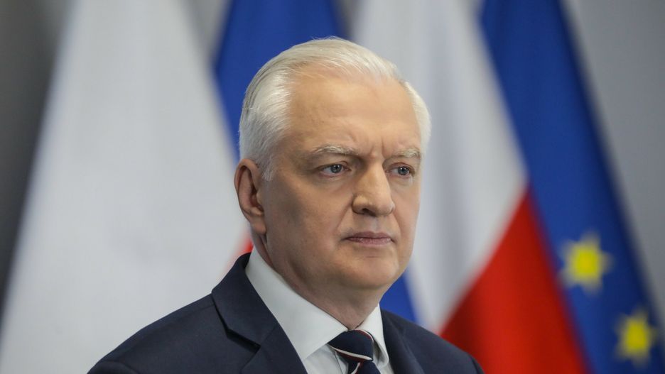 Jarosław Gowin zdymisjonowany przez premiera. W tle Nowy Ład