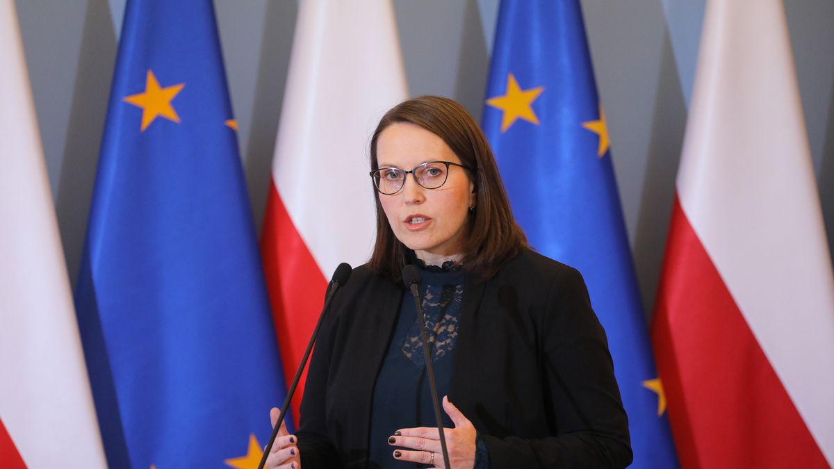 Warszawa, 29.11.2022. Minister finansów Magdalena Rzeczkowska na konferencji prasowej po zakończonym posiedzeniu rządu, 29 bm. w siedzibie KPRM w Warszawie. (aldg) PAP/Paweł Supernak