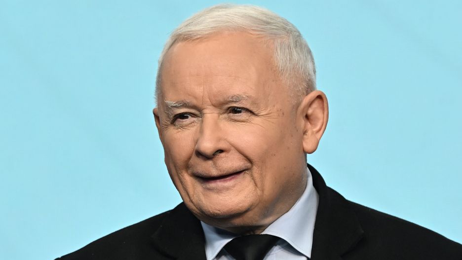 Warszawa, 03.07.2024. Prezes PiS Jarosław Kaczyński wygłasza oświadczenie dla mediów w siedzibie Prawa i Sprawiedliwości przy ul. Nowogrodzkiej w Warszawie, 3 bm. (jm) PAP/Radek Pietruszka