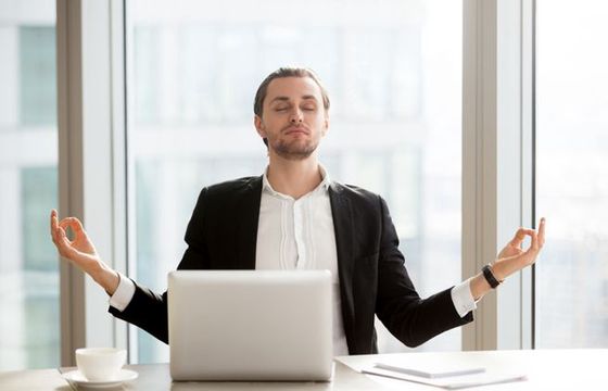 Idea mindfulness w biznesie – jak może wspomóc rozwój Twojej firmy?
