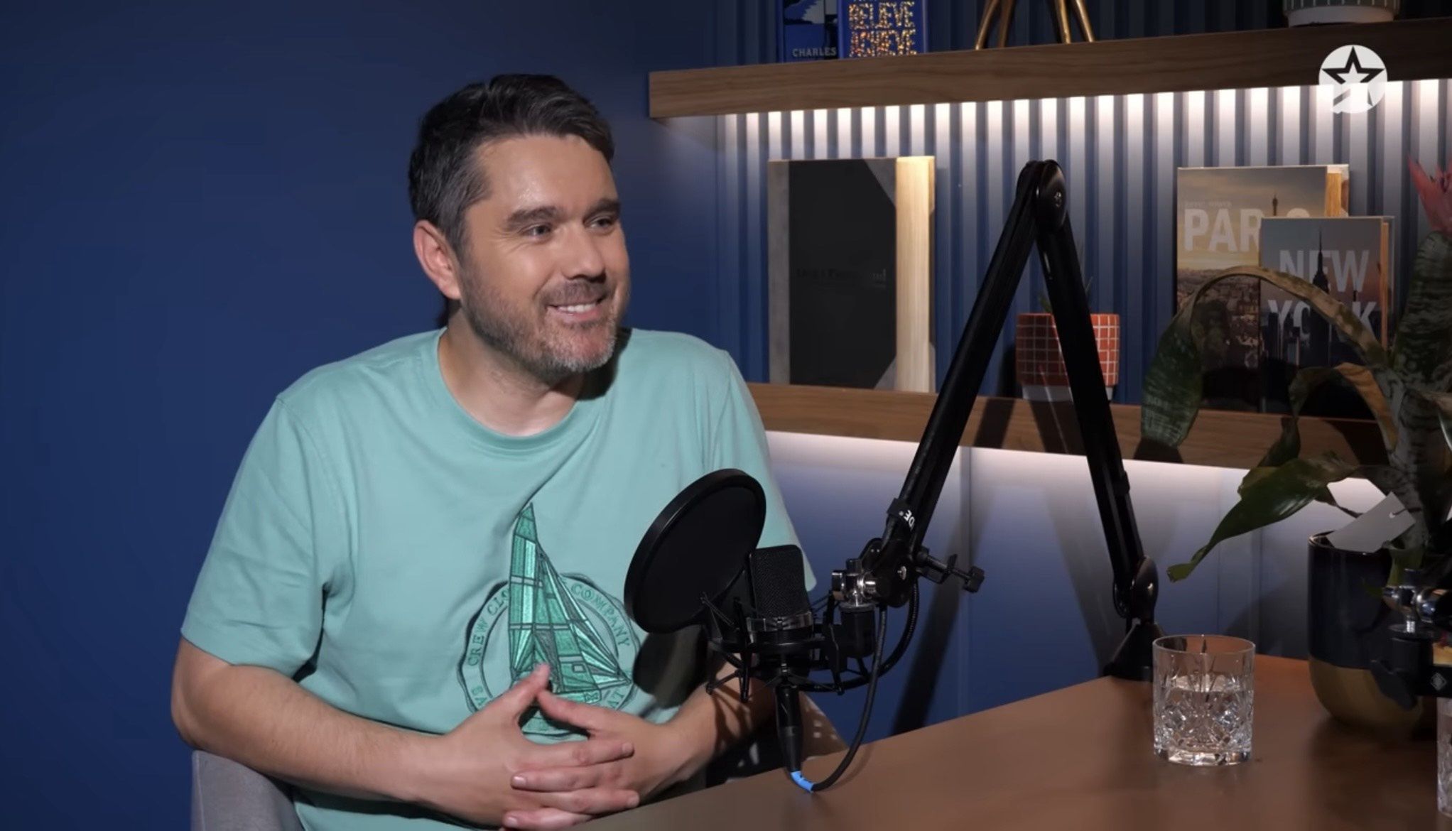 Adrian Urban podczas rozmowy