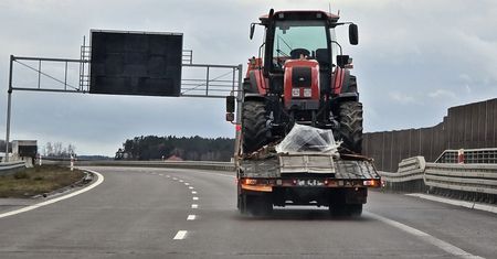 Zezłomują tysiące ciągników? Ekspert wyjaśnia, jaki może być ich los
