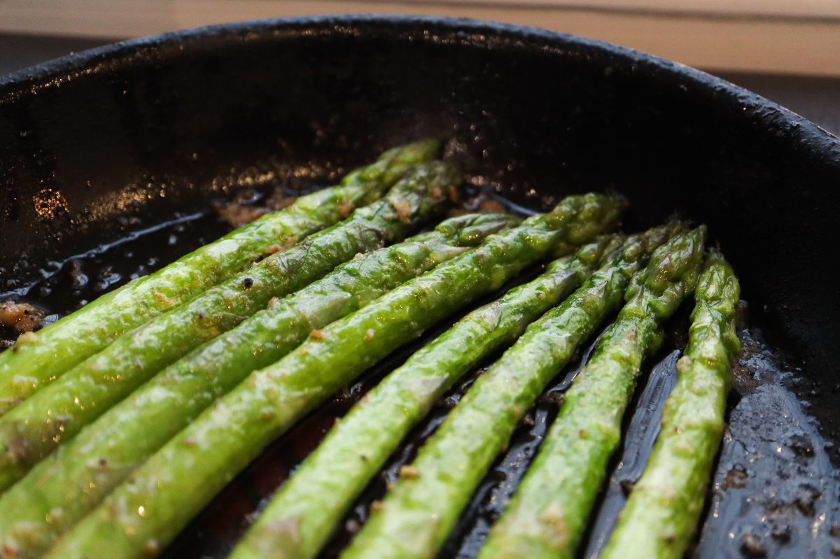 How to make fried asparagus?