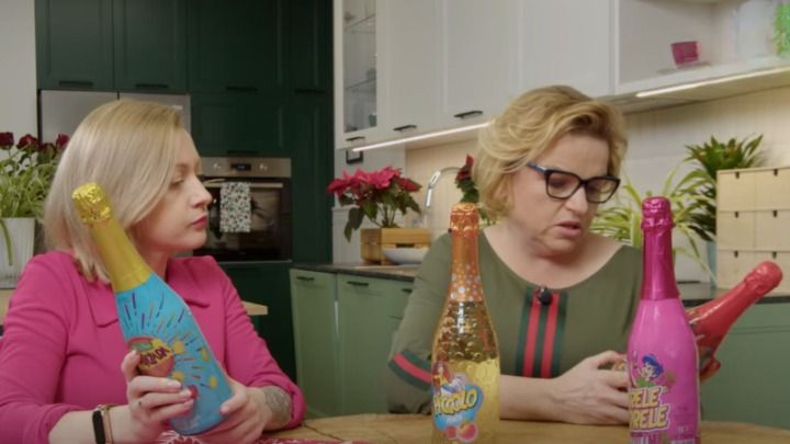 Szampany dla dzieci pod lupą Katarzyny Bosackiej. Co skrywa się w tych napojach?