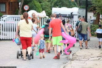 Raport ZUS: 100 mld zł na świadczenia rodzinne. Najwięcej na 800 plus