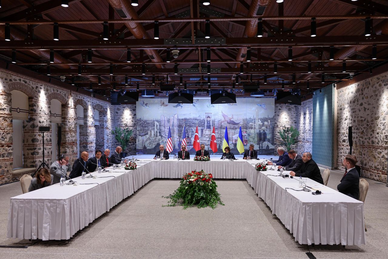 Ukraine bereit für Frieden: Verhandlungen in Istanbul starten