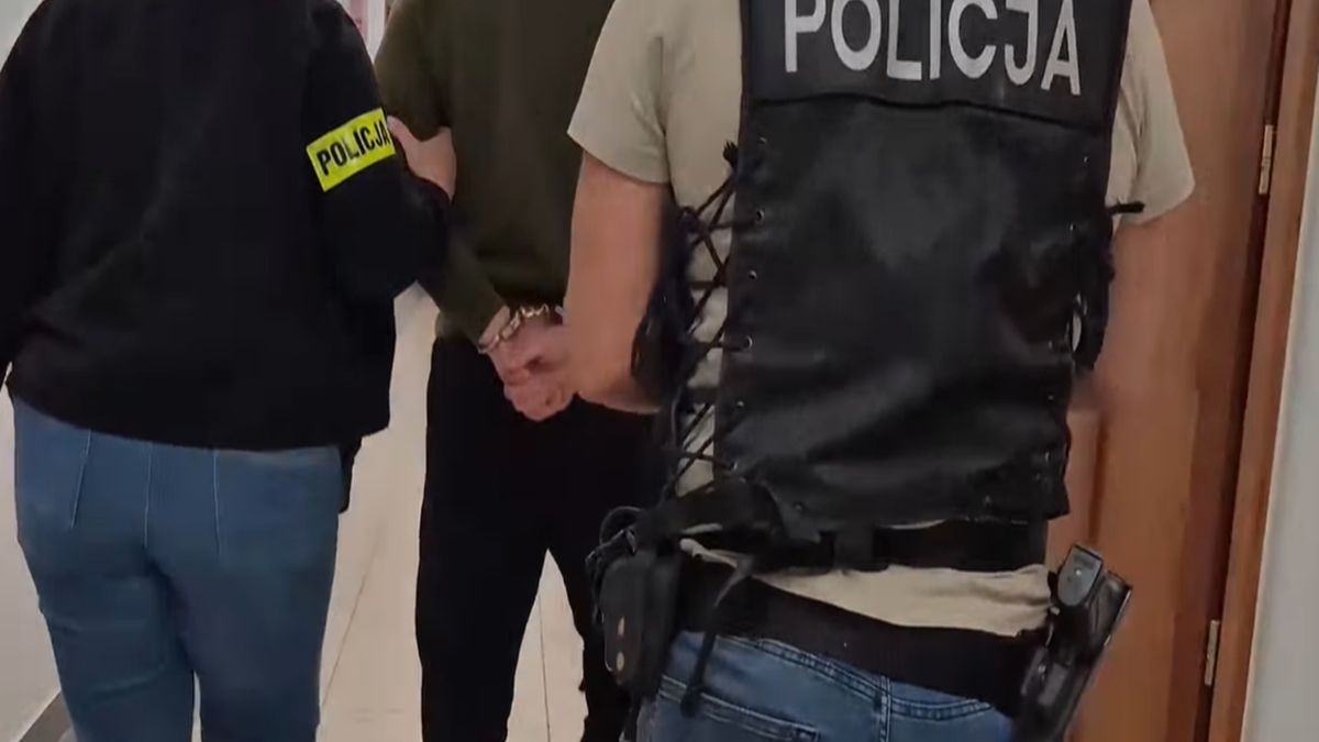 Do napadu doszło w Mikołajkach.