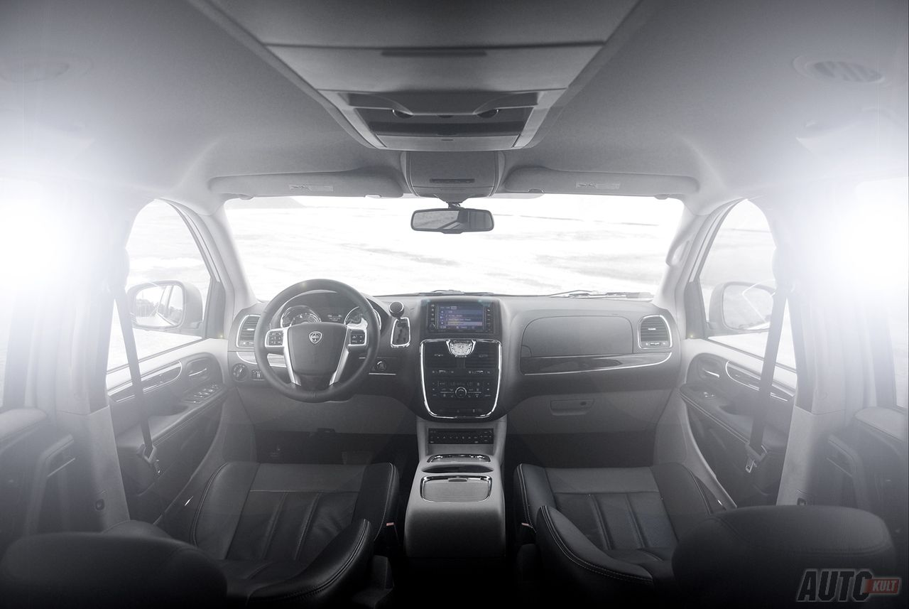 Lancia Voyager