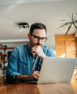 W urzędzie czy przez internet? Fundusze unijne ułatwiają załatwianie spraw w domowym zaciszu