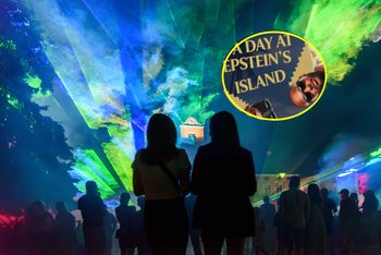 Skandal w Egipcie. Nocny klub zapraszał na imprezę "Dzień na wyspie Epsteina"