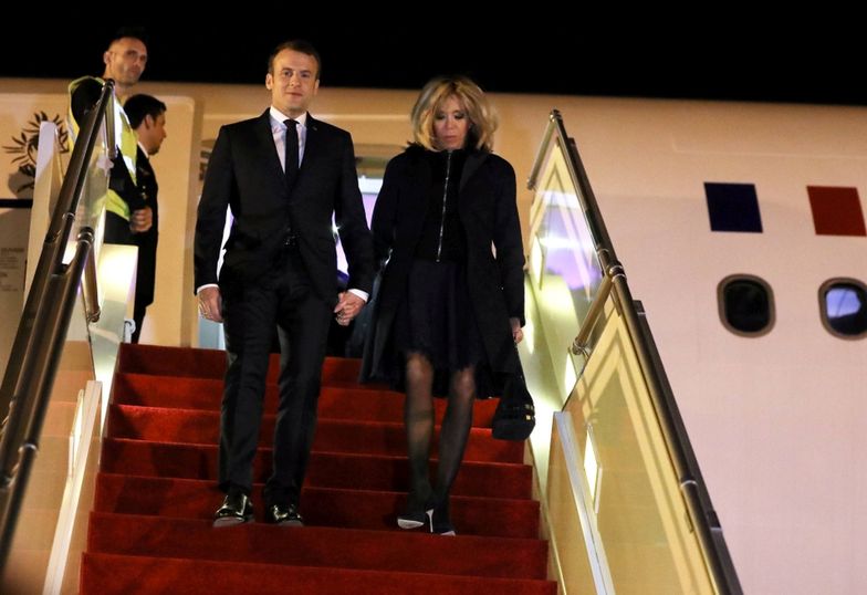 Emmanuel i Brigitte Macron w Senegalu