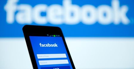 Facebook pożera Ci baterię w smartfonie? Jest rozwiązanie