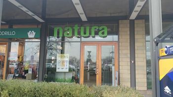Hitowy podkład za 33,99 zł. Promocja w drogeriach Natura