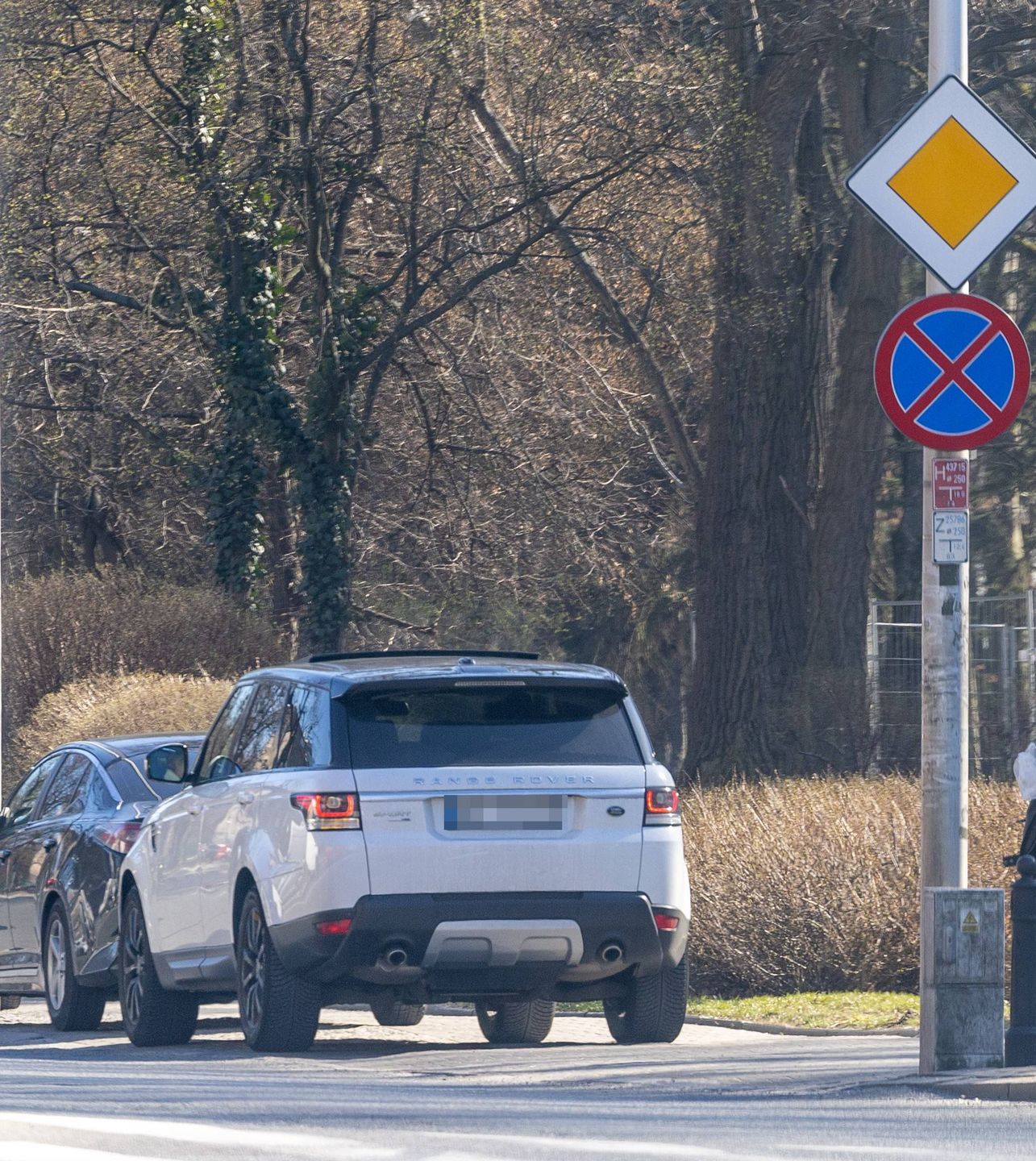 Beata Ścibakówna walczy z wiatrem i  łamie przepisy drogowego
